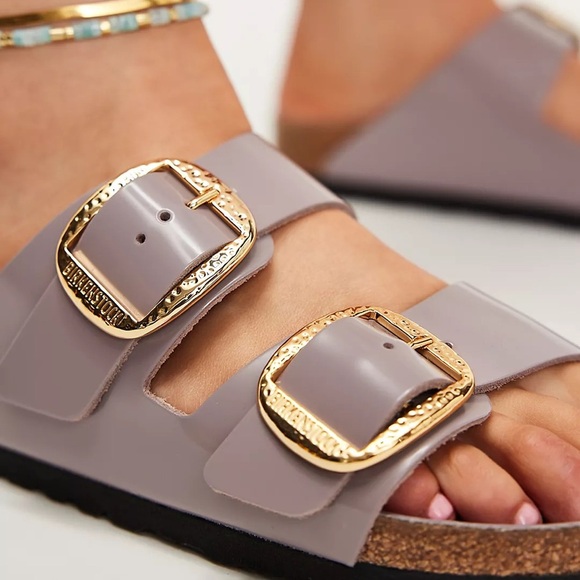 BIRKENSTOCK BIG BUCKLE Hammered Arizona Sandals! - Picture 3 of 8